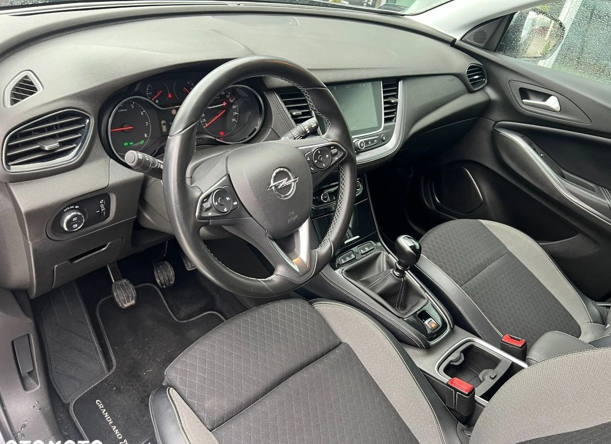 Opel Grandland cena 67400 przebieg: 75455, rok produkcji 2017 z Lubaczów małe 379